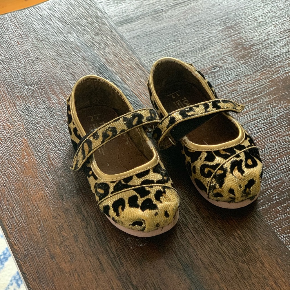 Tiny Toms Sz 7